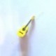 Pins guitare classique jaune miniature